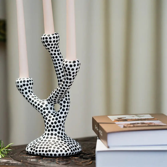 Bougeoir céramique Pique-Pois motif à pois noirs sur fond blanc