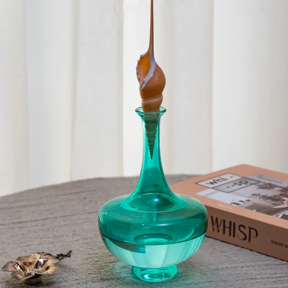 Bouilloire en verre soufflé avec bouchon en coquillage poli vert