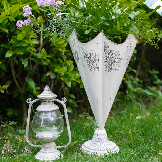 déco pots de fleur vintage pour terrasse