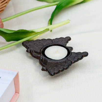 Ancien bougeoir métal patiné pour une décoration vintage