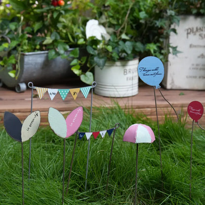 Décoration de pot de fleurs minimaliste en verre transparent, idéale pour fleurs séchées.
