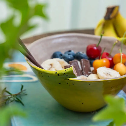 Vaisselle en céramique design, idéale pour ramen et salades