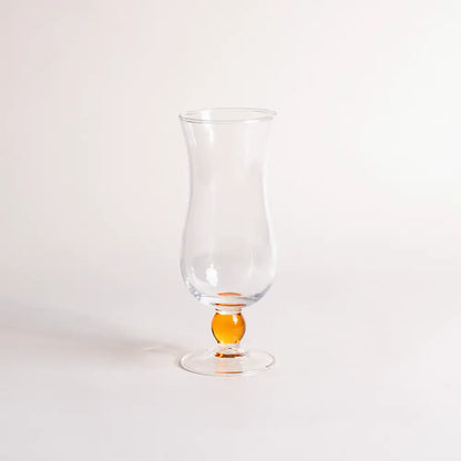 Verres à cocktail élégant avec base ronde et stable en verre transparent