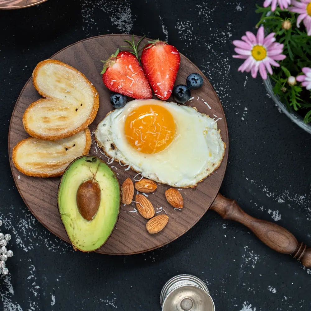 Planche de charcuterie en noyer noir fait main, manche ergonomique