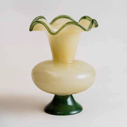 vase en verre coloré à pied vert mentholé, style vintage Corolle Mentholée