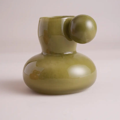 Vase et fleurs miniature en verre coloré olive – Les Nymphes Colorées