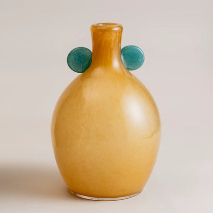 vase jaune en verre soufflé avec deux oreilles vertes – Les Écouteurs Miel d'Or Vert