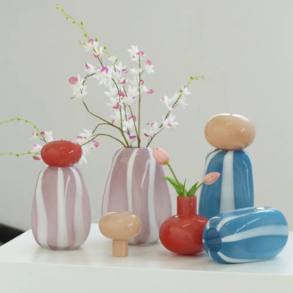 vase rayé utilisable comme diffuseur d’huile parfumée