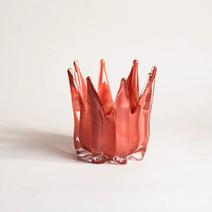 Vases et fleurs – Éclat de Fleur en verre coloré, vase en verre rouge en forme de flamme.